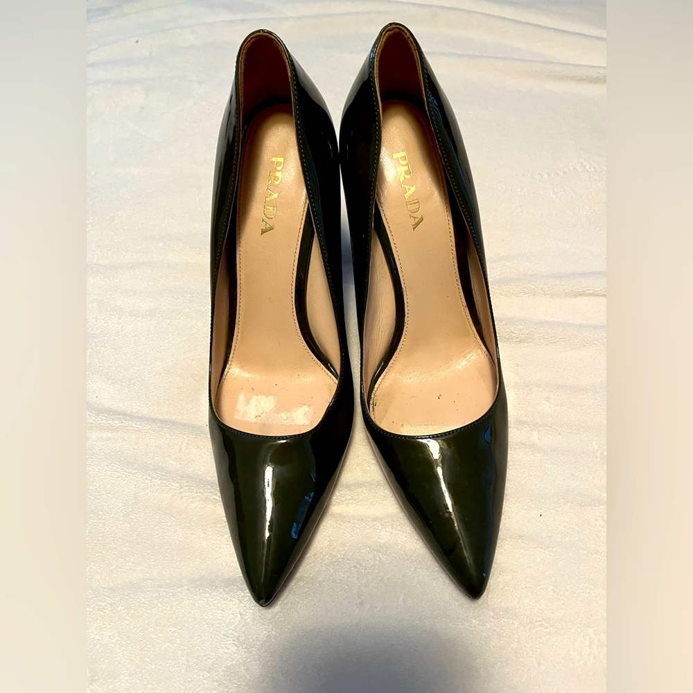 Prada Pumps